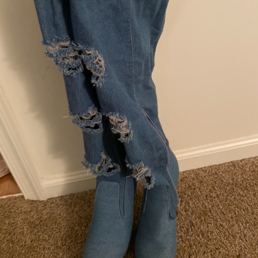 Jean Heel Boots